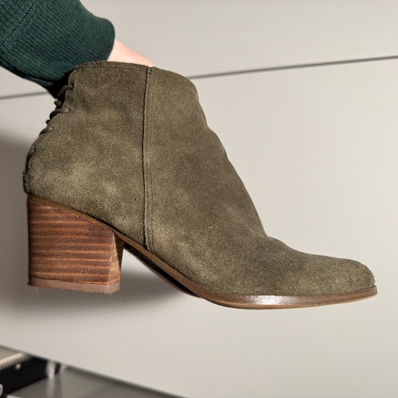 Ankle Boots - Picture 1 of 10